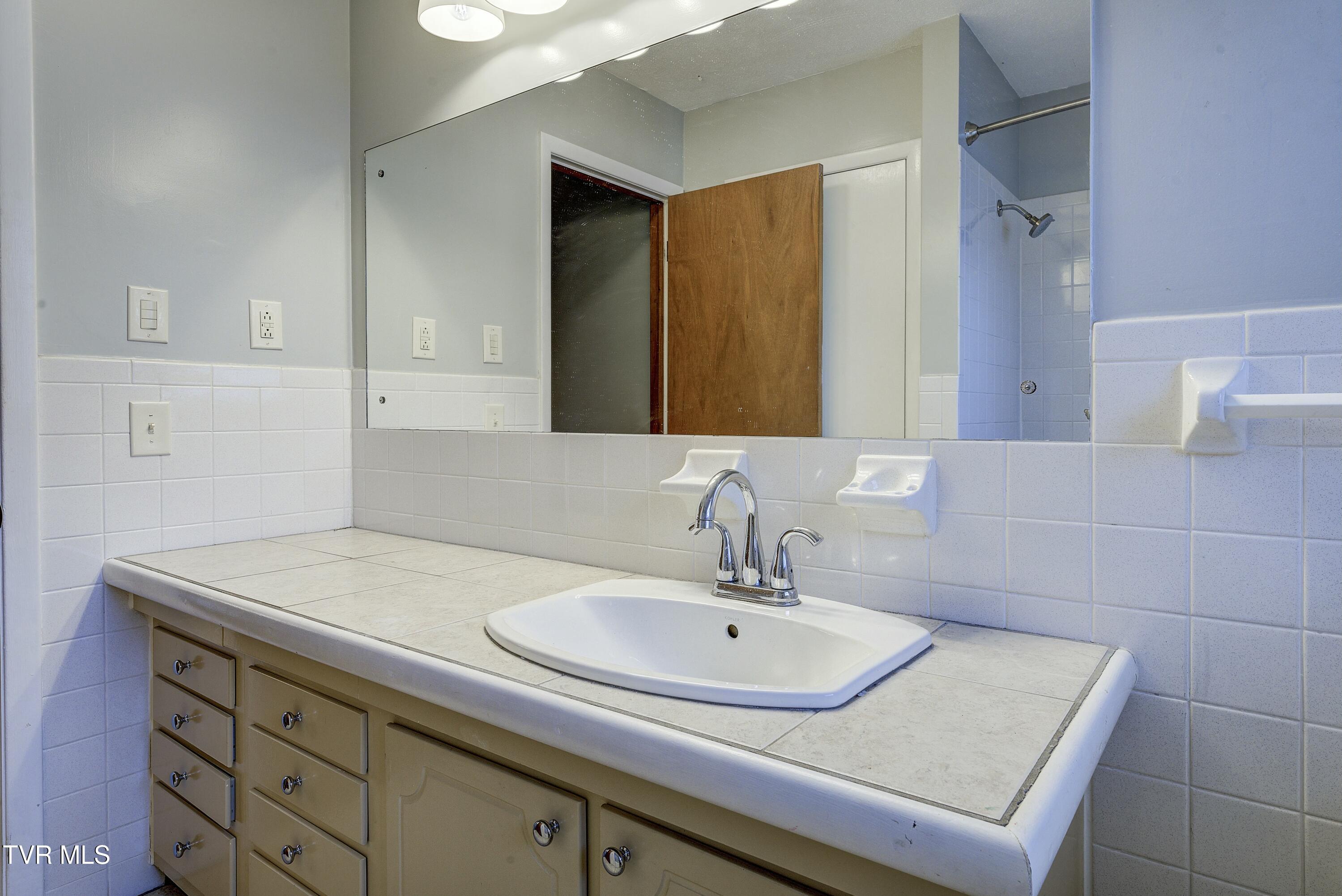 100 Satanta Road Kingsport, TN 37664 - Photo 32 of 72 tempImagejcM6Wd