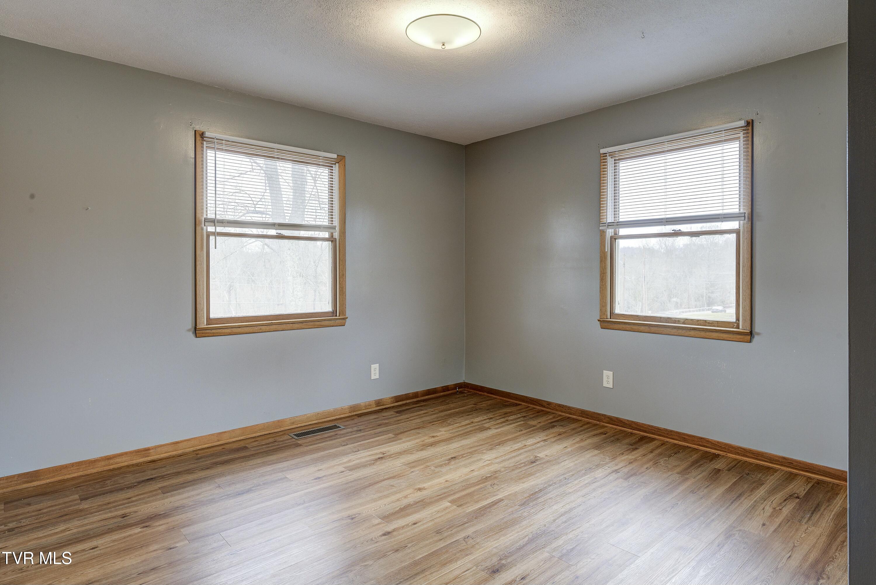100 Satanta Road Kingsport, TN 37664 - Photo 36 of 72 tempImage5QB8XH