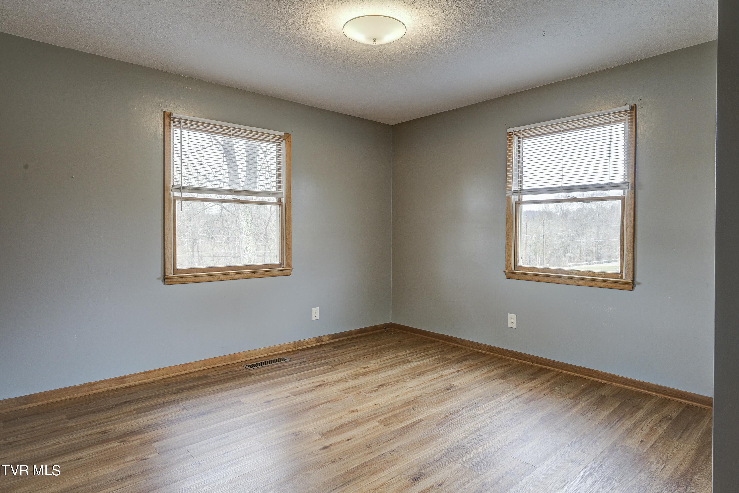 100 Satanta Road Kingsport, TN 37664 - Photo 37 of 72 tempImageVRh7ip