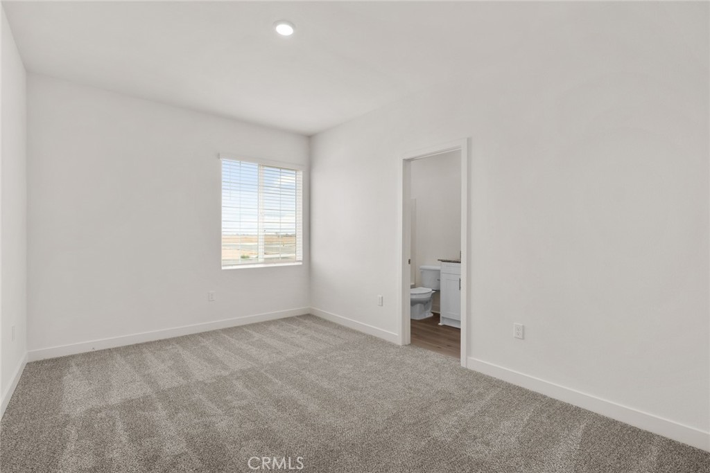 14892 White Sage Road Apple Valley, CA 92307 - Photo 4 of 7