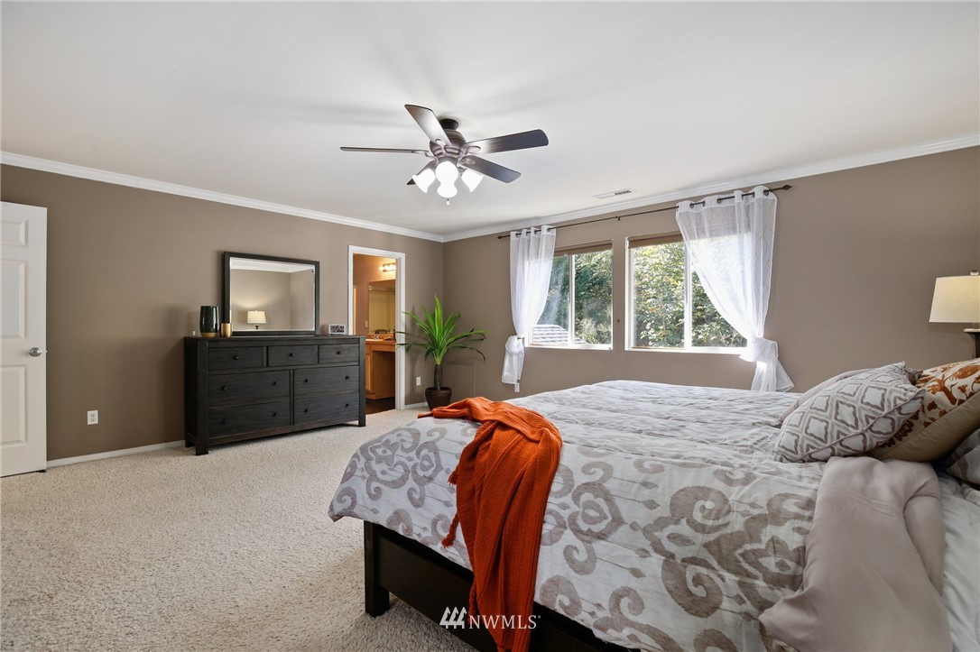 229 Ferndale Avenue Southeast Renton, WA 98056 - Photo 13 of 26