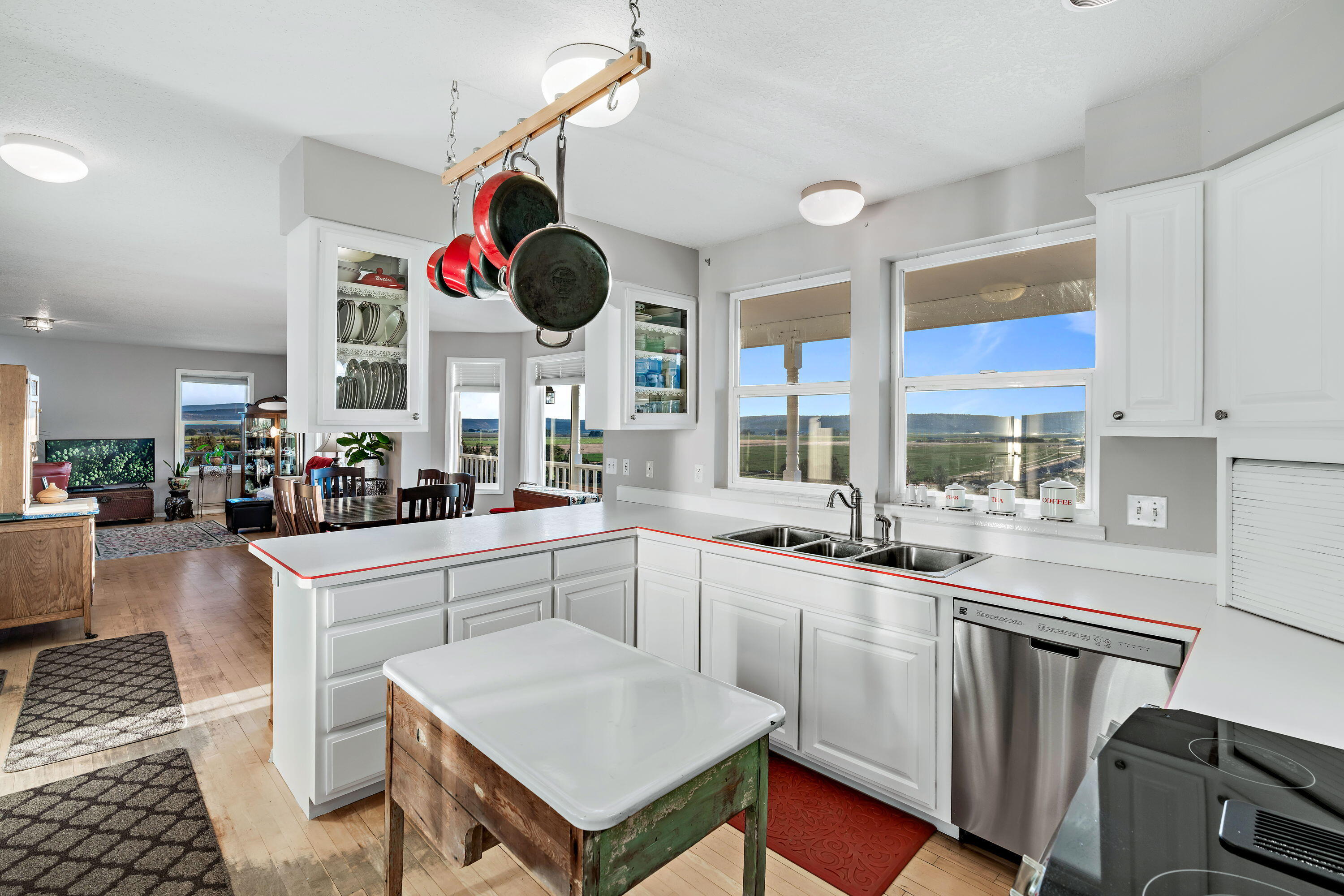 10200 Grizzly Road Prineville, OR 97754 - Photo 8 of 46 20__DSC7812