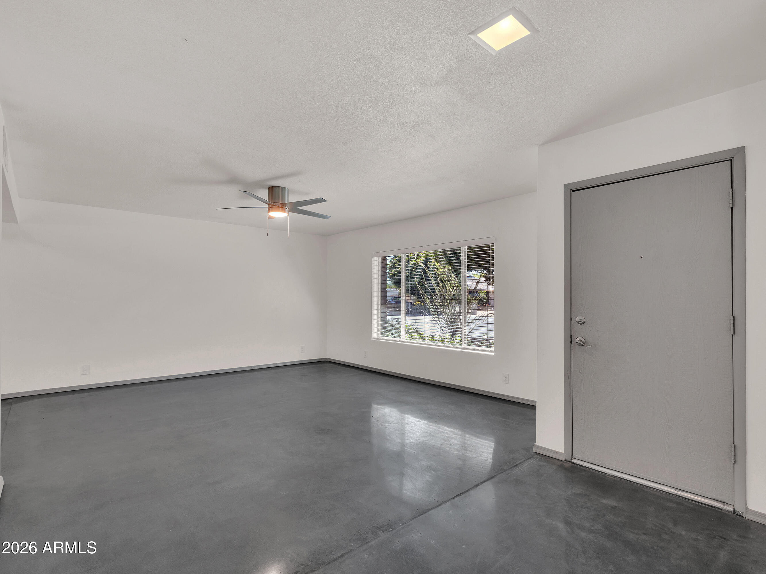5605 West Redfield Road Glendale, AZ 85306 - Photo 3 of 64