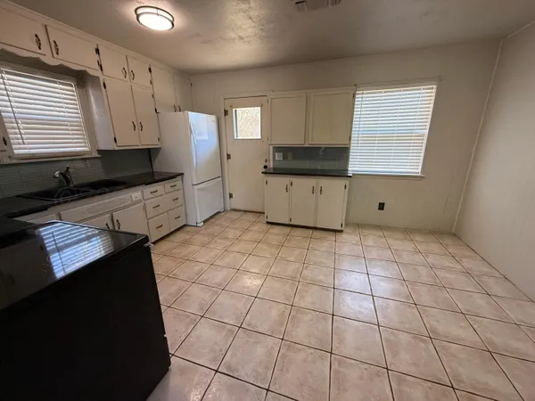 $2,000 | 1215 South Milam Street, Amarillo, TX 79102