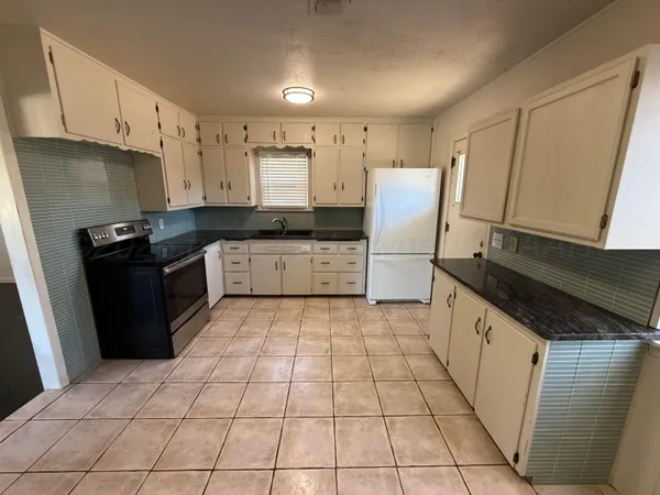 $2,000 | 1215 South Milam Street, Amarillo, TX 79102
