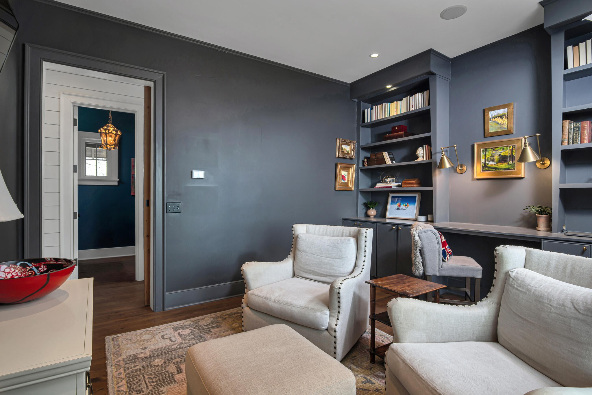 1801 Laurel Ridge Drive Nashville, TN 37215 - Photo 25 of 65 a living room with furniture and a potted plant