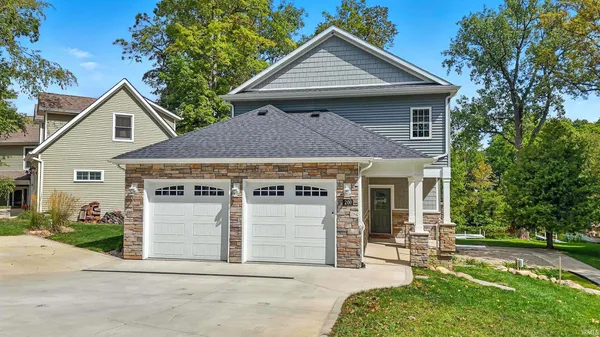 $870,000 | 200 Ln 200 Lk James, Angola, IN 46703