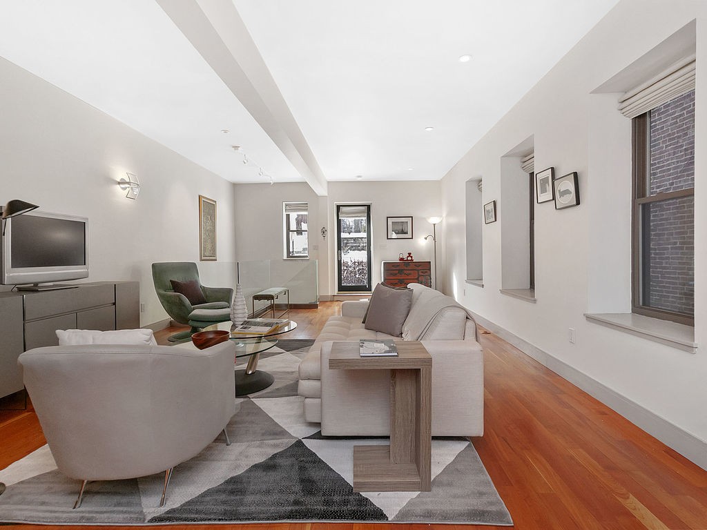 17 Albemarle Street, Unit 1 Boston, MA 02115 - Photo 2 of 16