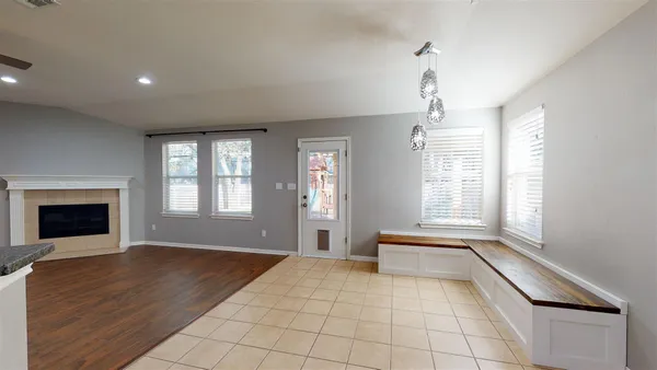 $2,400 | 221 Creek Ridge Lane, Round Rock, TX 78664