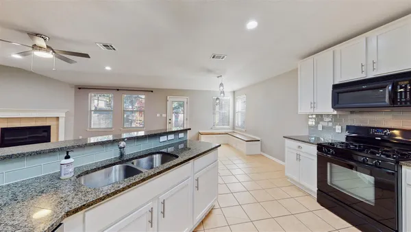 $2,400 | 221 Creek Ridge Lane, Round Rock, TX 78664