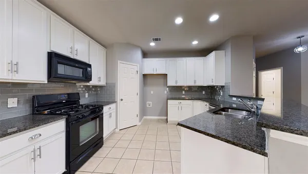 $2,400 | 221 Creek Ridge Lane, Round Rock, TX 78664