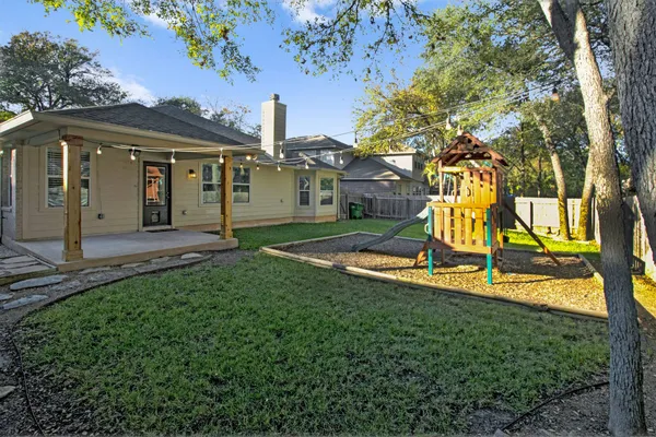 $2,400 | 221 Creek Ridge Lane, Round Rock, TX 78664