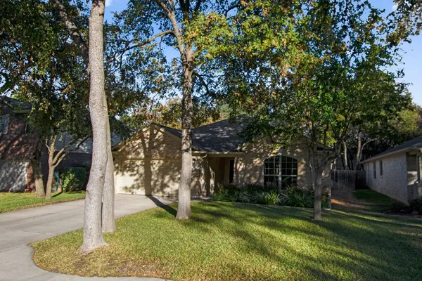 $2,400 | 221 Creek Ridge Lane, Round Rock, TX 78664
