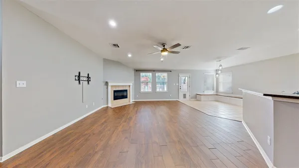 $2,400 | 221 Creek Ridge Lane, Round Rock, TX 78664