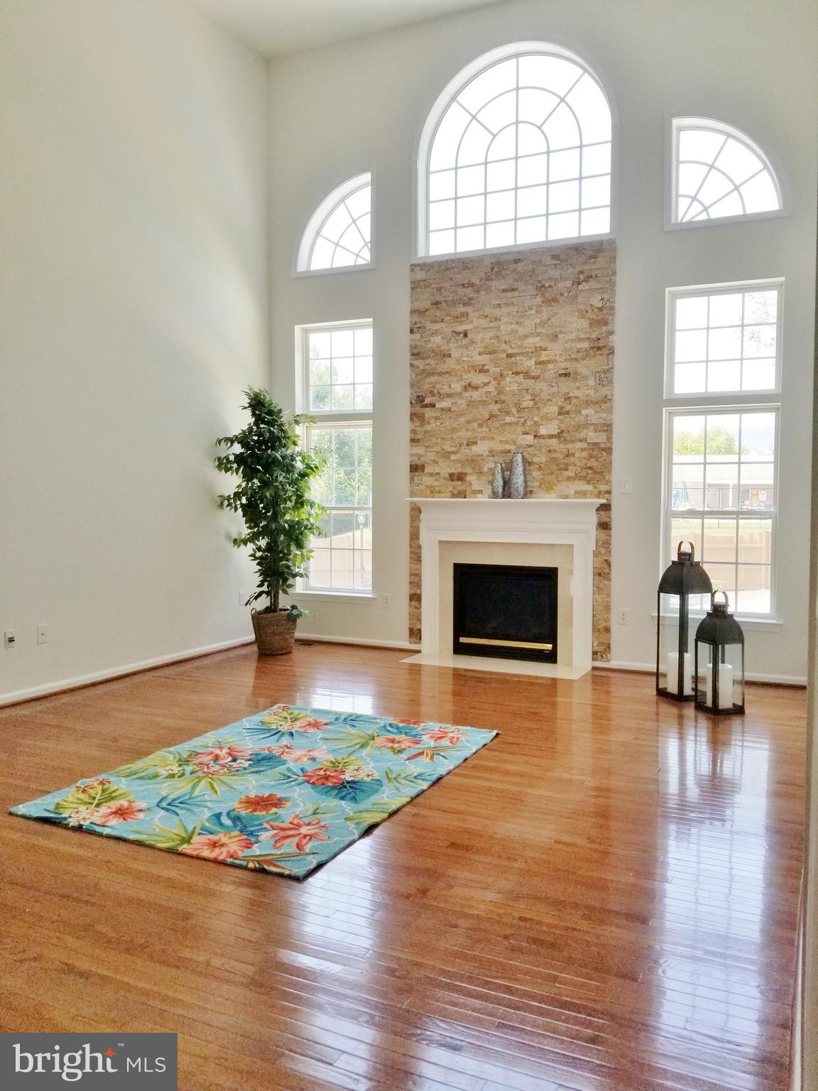 1818 Weybridge Road Frederick, MD 21702 - Photo 28 of 47 Awe inspiring2 story Family room with 22' height
