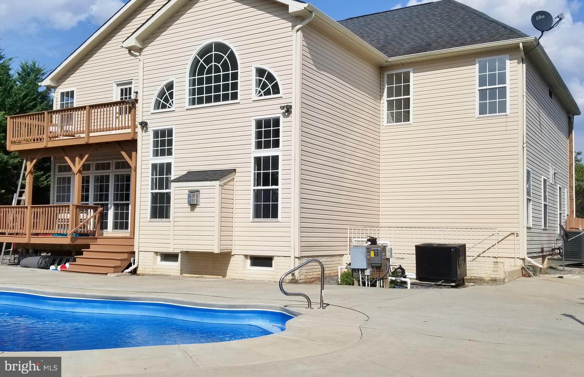 1818 Weybridge Road Frederick, MD 21702 - Photo 45 of 47 2 yr old Heated pool 40' x 18'