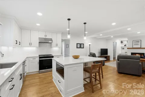 $950,000 | 3623 Chevington Road, Charlotte, NC 28226