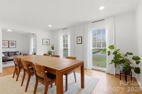 $950,000 | 3623 Chevington Road, Charlotte, NC 28226