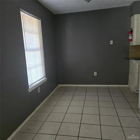 $725 | 303 South Palm Drive, Pharr, TX 78577