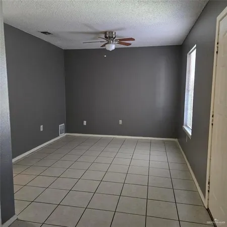 $725 | 303 South Palm Drive, Pharr, TX 78577