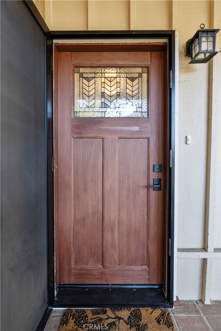 4214 Tosca Road Woodland Hills, CA 91364 - Photo 20 of 24 a view of door