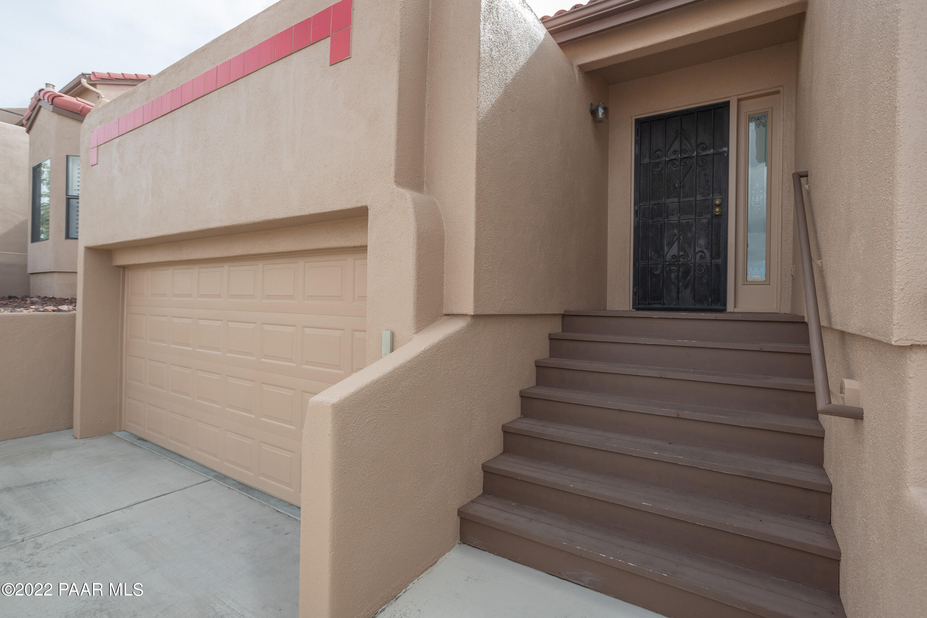 2734 College Heights Road Prescott, AZ 86301 - Photo 3 of 45 Front Entry