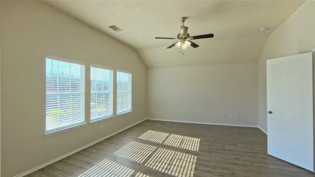 $2,400 | 2843 Maybrook Hollow Lane, Houston, TX 77047