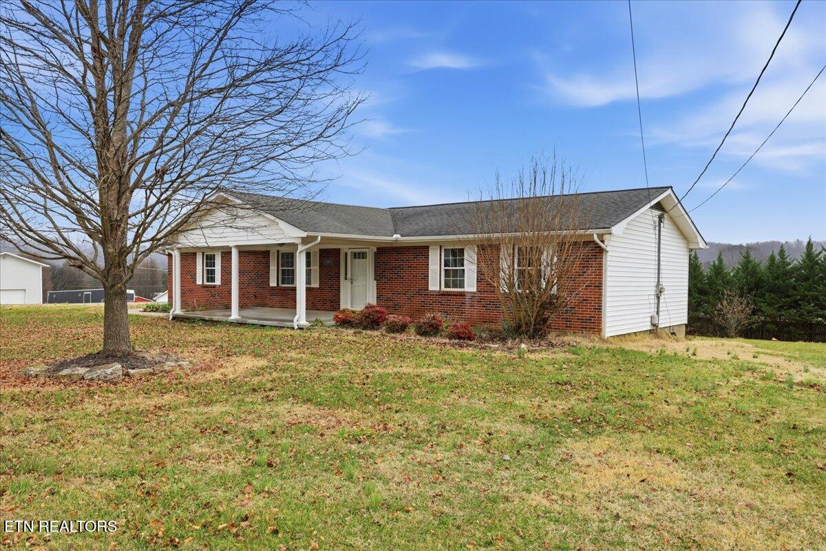 10050 Rutledge Pike Corryton, TN 37721 - Photo 4 of 20 02-006_7K9A2226