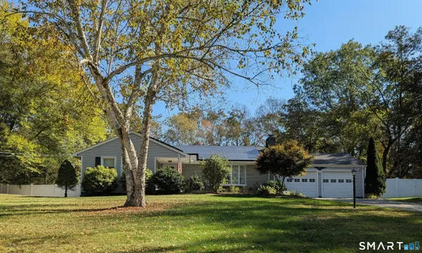 $595,000 | 30 Fairfield Road, Oxford, CT 06478