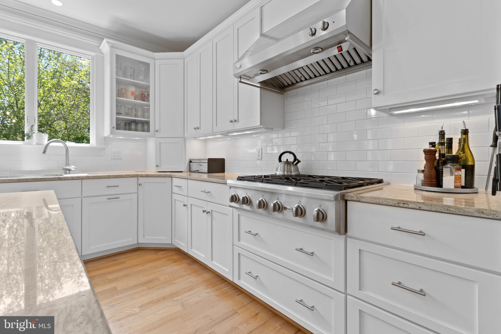 5920 Walton Road Bethesda, MD 20817 - Photo 7 of 41 Gallery Image 7