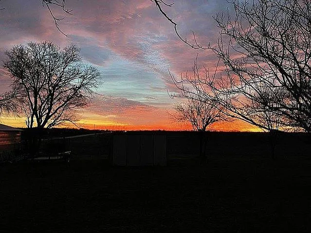 $292,500 | 302 Beulah Avenue, Ennis, TX 75119