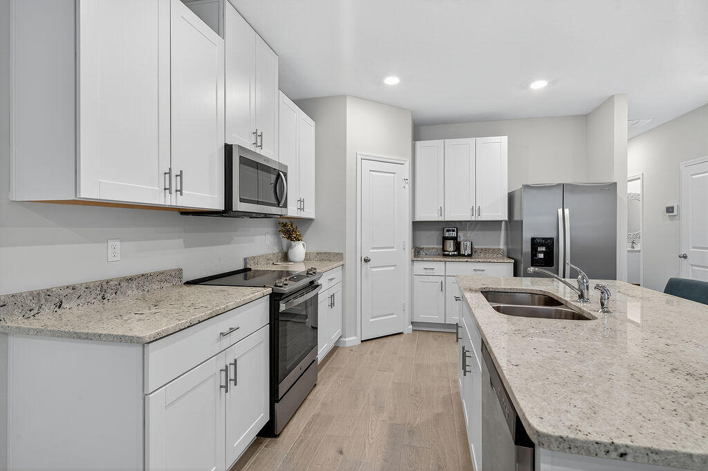 5696 Southeast Edgewater Circle Stuart, FL 34997 - Photo 2 of 29 Kitchen