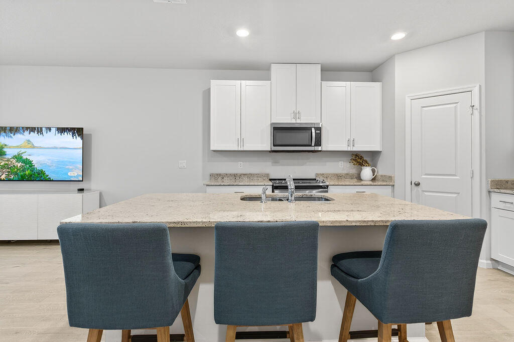 5696 Southeast Edgewater Circle Stuart, FL 34997 - Photo 3 of 29 Kitchen