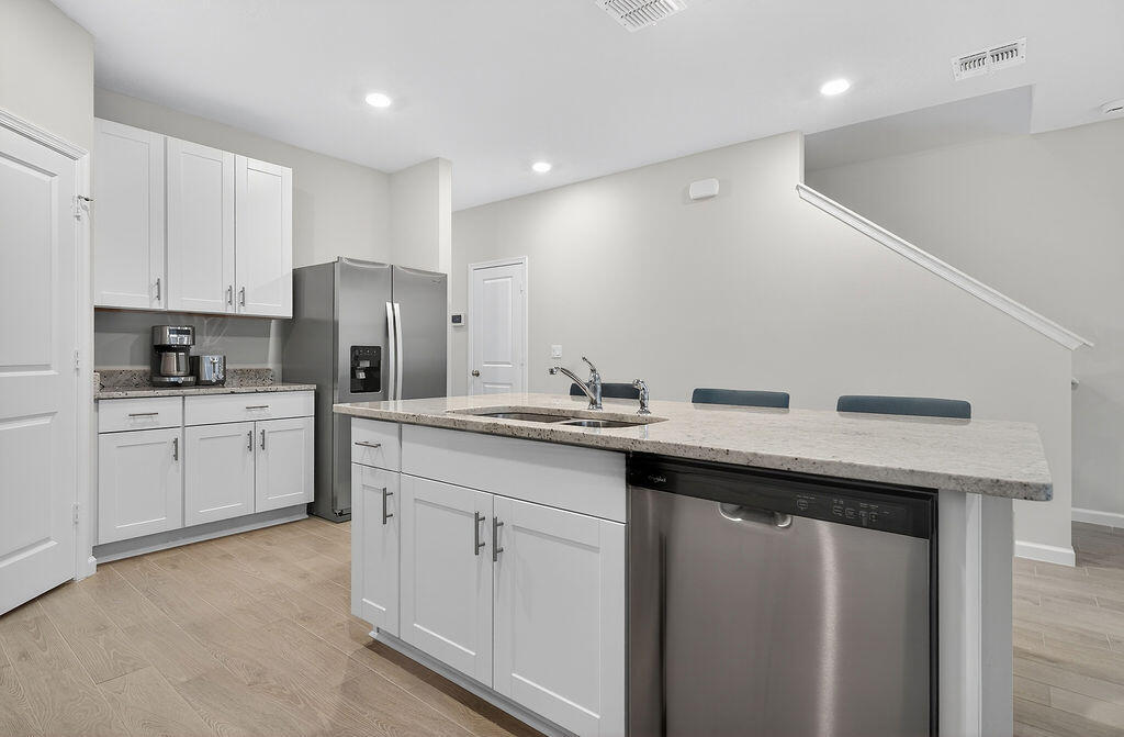 5696 Southeast Edgewater Circle Stuart, FL 34997 - Photo 5 of 29 Kitchen