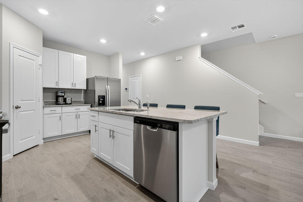 5696 Southeast Edgewater Circle Stuart, FL 34997 - Photo 6 of 29 Kitchen