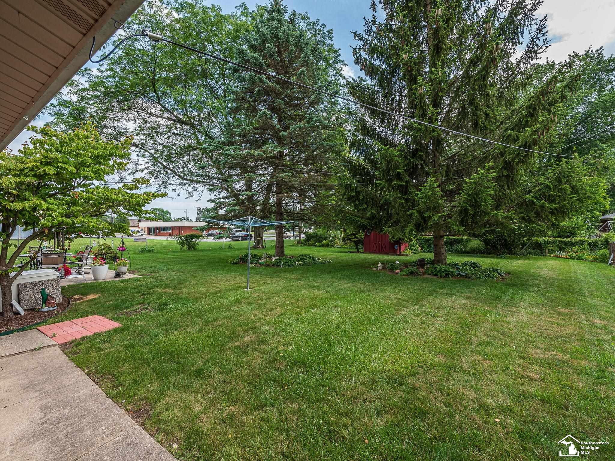 5039 West Albain Road Monroe, MI 48161 - Photo 33 of 33 50114172-32.JPG