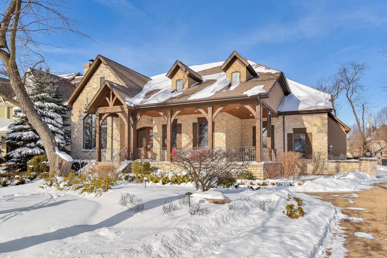 1025 East Hillside Road Naperville, IL 60540 - Photo 1 of 40