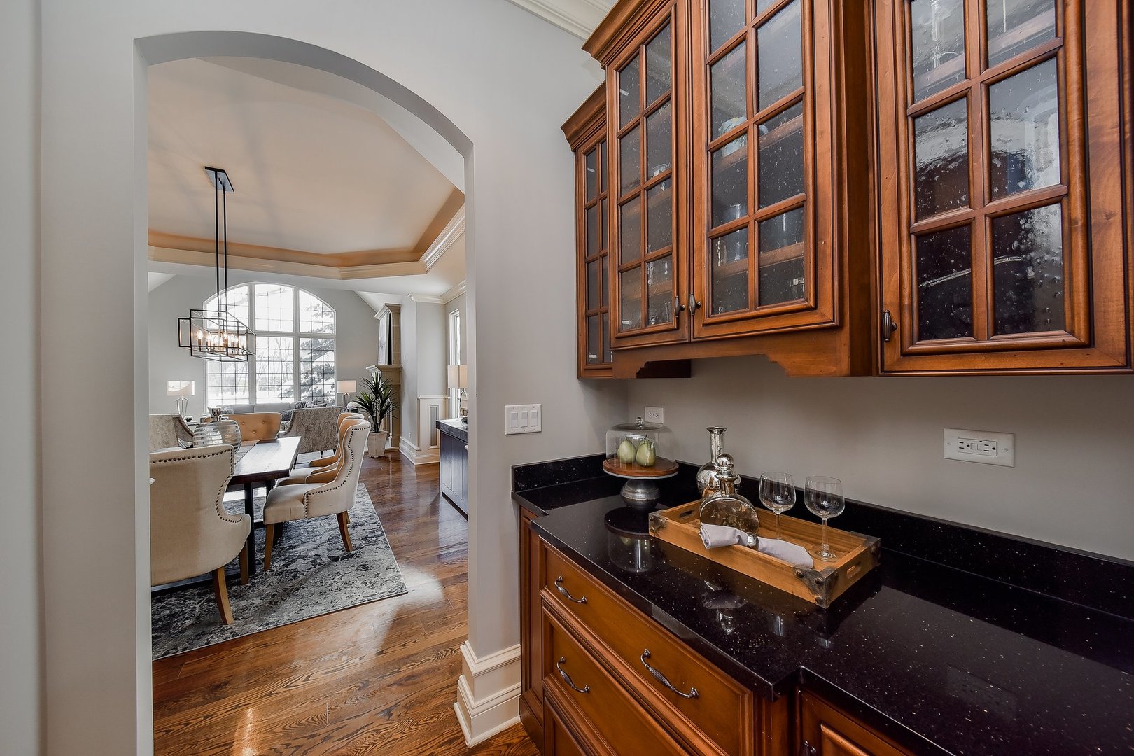 1025 East Hillside Road Naperville, IL 60540 - Photo 13 of 40