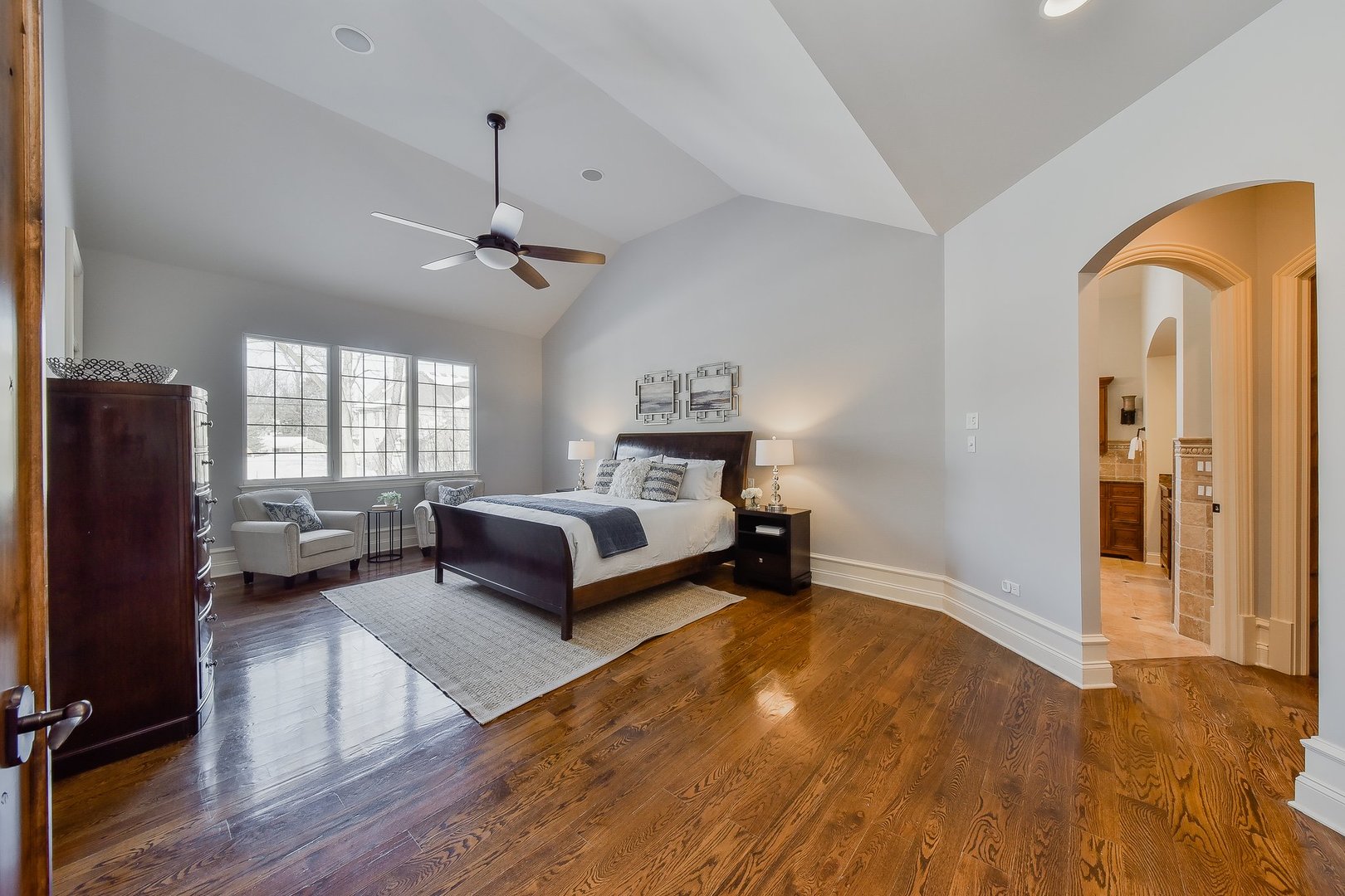 1025 East Hillside Road Naperville, IL 60540 - Photo 16 of 40