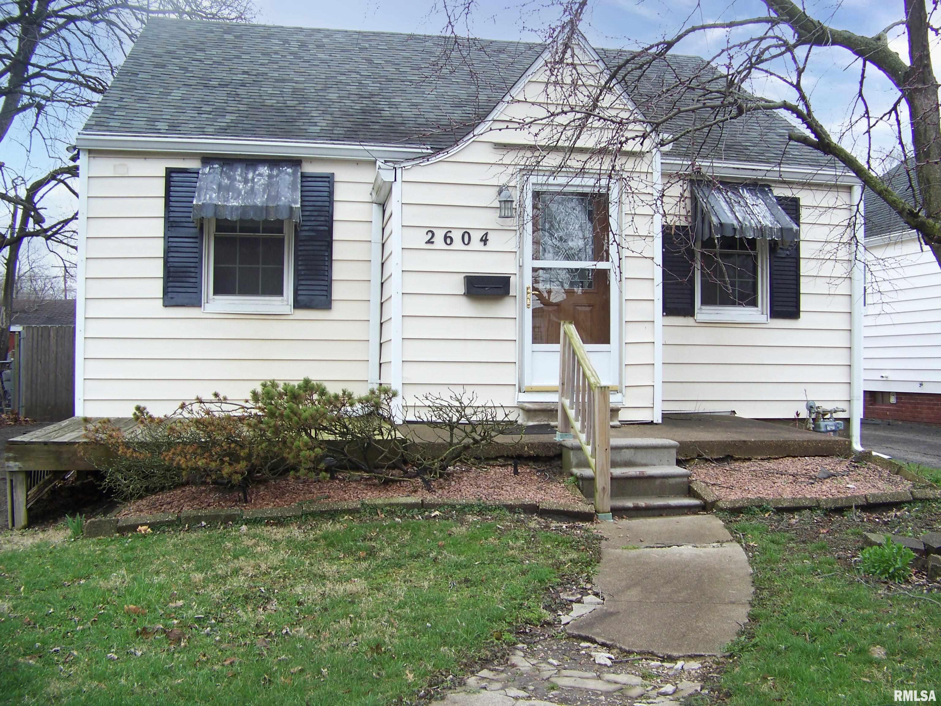 2604 Price Street Springfield, IL 62704 - Photo 1 of 11