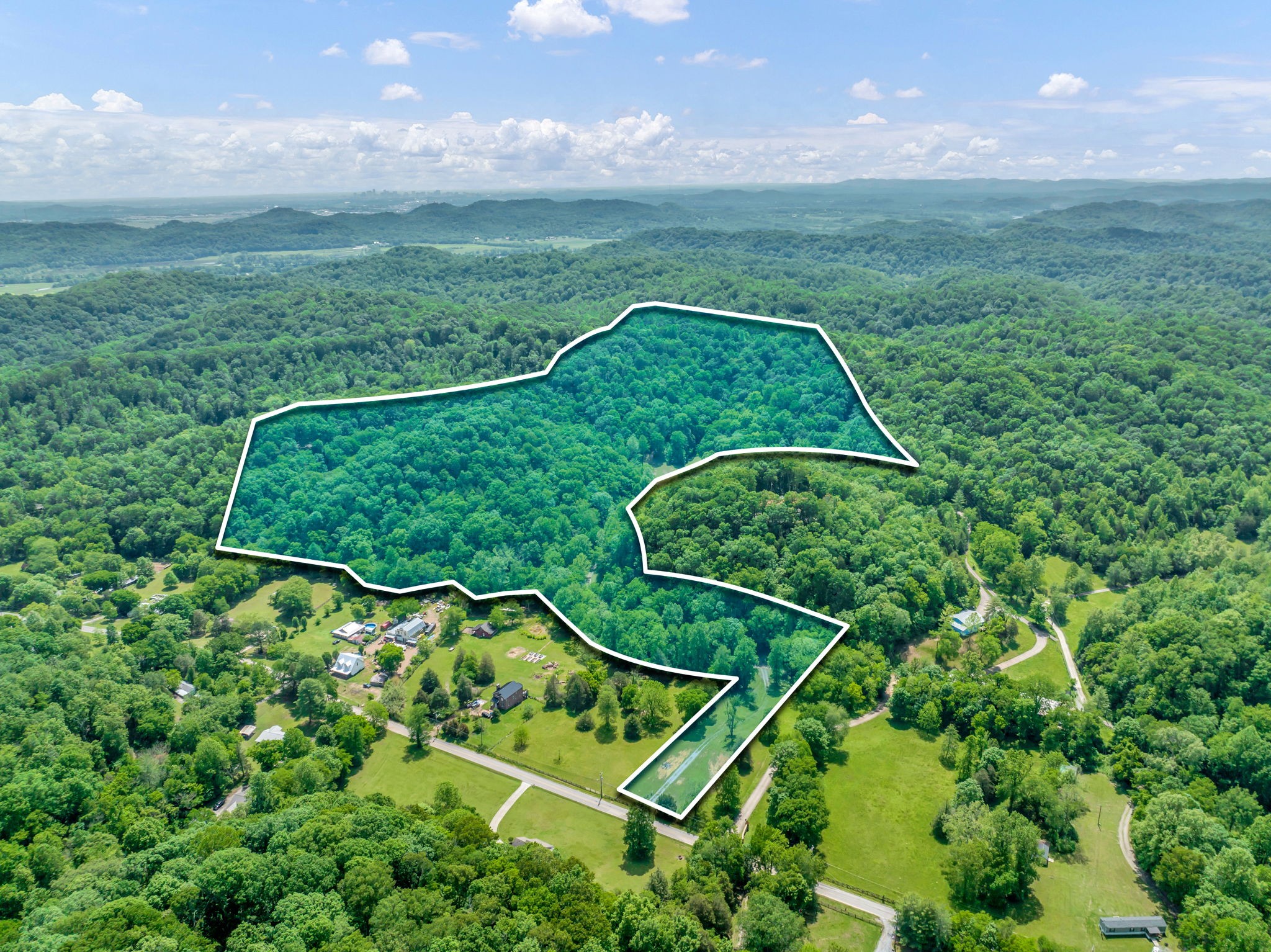 8515 Cub Creek Road Nashville, TN 37209 - Photo 23 of 23 a view of a tennis court