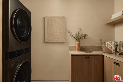 $4,395,000 | 12227 Everglade Street, Los Angeles, CA 90066