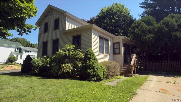 $149,900 | 229 East 5th Street, Oswego, NY 13126