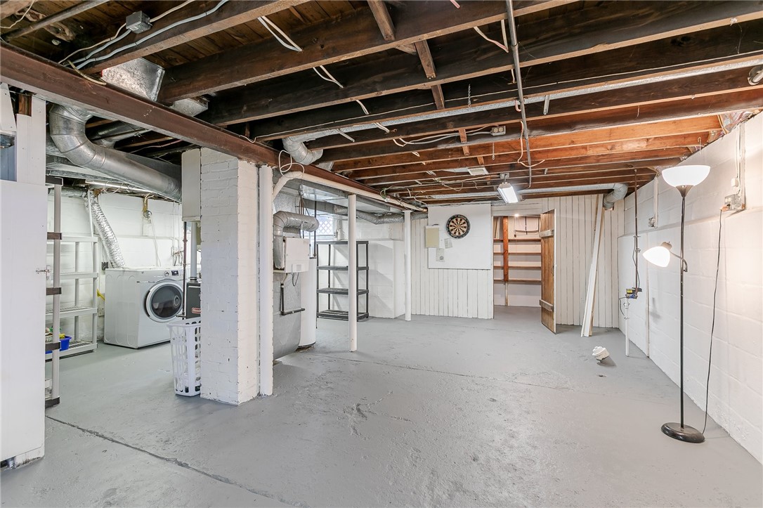 99 Wimbledon Road Irondequoit, NY 14617 - Photo 18 of 20 Clean dry and bright!