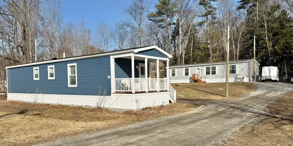 $375,000 | 14-16 Hayden Avenue, Norway, ME 04268