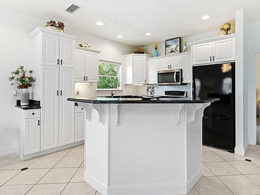12475 State Highway, Unit 17 Gulf Shores, AL 36542 - Photo 11 of 55 Kitchen