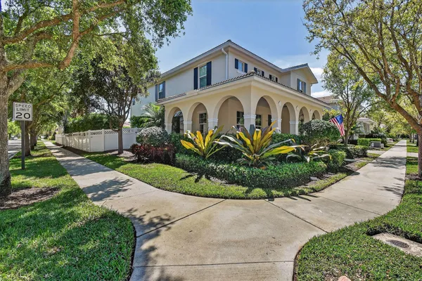 $2,350,000 | 1106 Wilshire Drive, Jupiter, FL 33458
