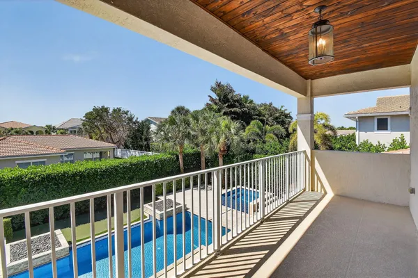 $2,350,000 | 1106 Wilshire Drive, Jupiter, FL 33458