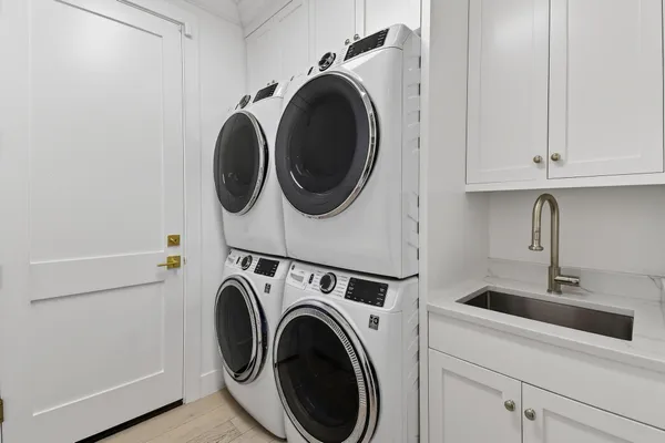 $2,350,000 | 1106 Wilshire Drive, Jupiter, FL 33458