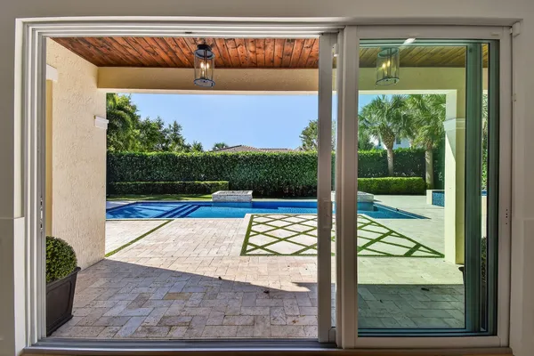 $2,350,000 | 1106 Wilshire Drive, Jupiter, FL 33458